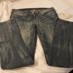 TRUE RELIGION JEANS